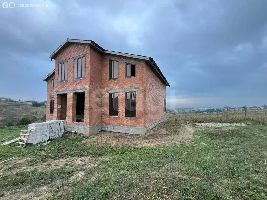 Дом в Республика Ингушетия, Назрань (310 м) - Фото 2