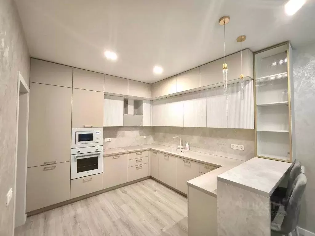 3-к кв. Санкт-Петербург просп. Маршала Блюхера, 3к3 (70.0 м) - Фото 1