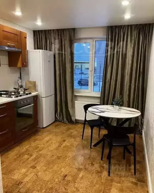 1-к кв. Тюменская область, Тюмень ул. Ю.-Р.Г. Эрвье, 28 (45.0 м) - Фото 0