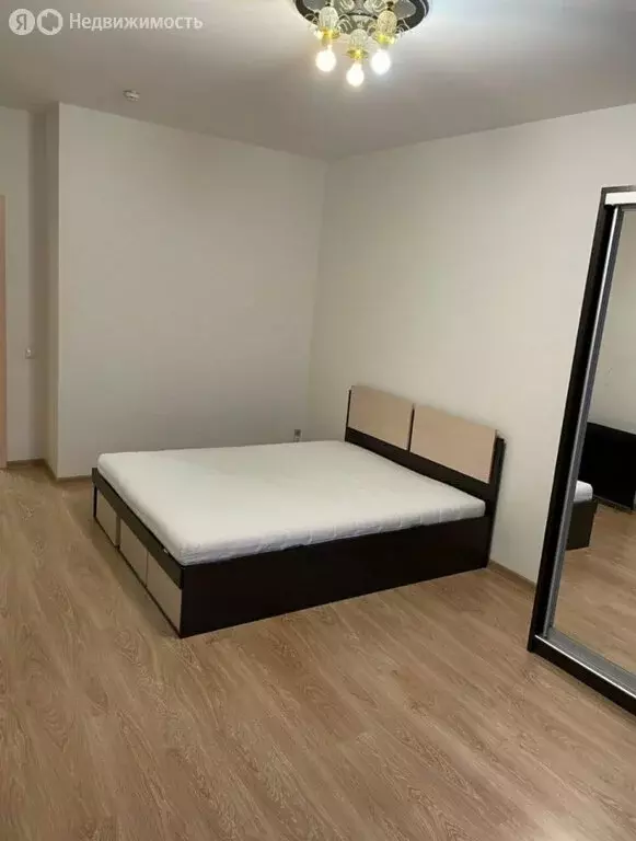 1-комнатная квартира: Екатеринбург, улица Щорса, 54А (45.7 м) - Фото 1