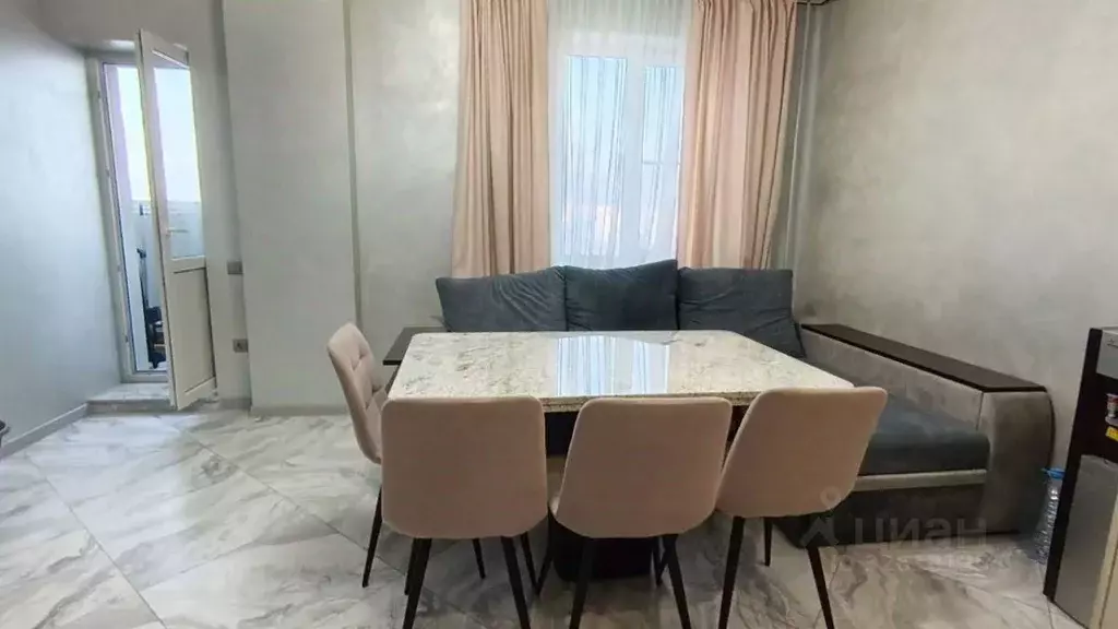 2-к кв. Курская область, Курск просп. Вячеслава Клыкова, 9Б (73.4 м) - Фото 2