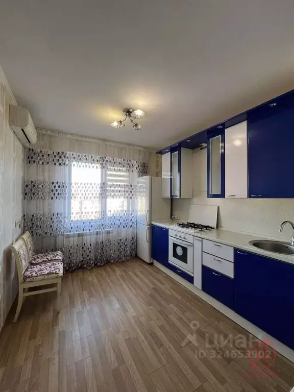 3-к кв. Краснодарский край, Новороссийск ул. Хворостянского, 7 (65.0 ... - Фото 1