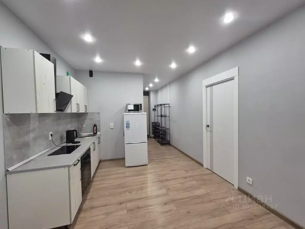 1-к кв. Свердловская область, Екатеринбург ул. Пехотинцев, 2В (37.0 м) - Фото 2