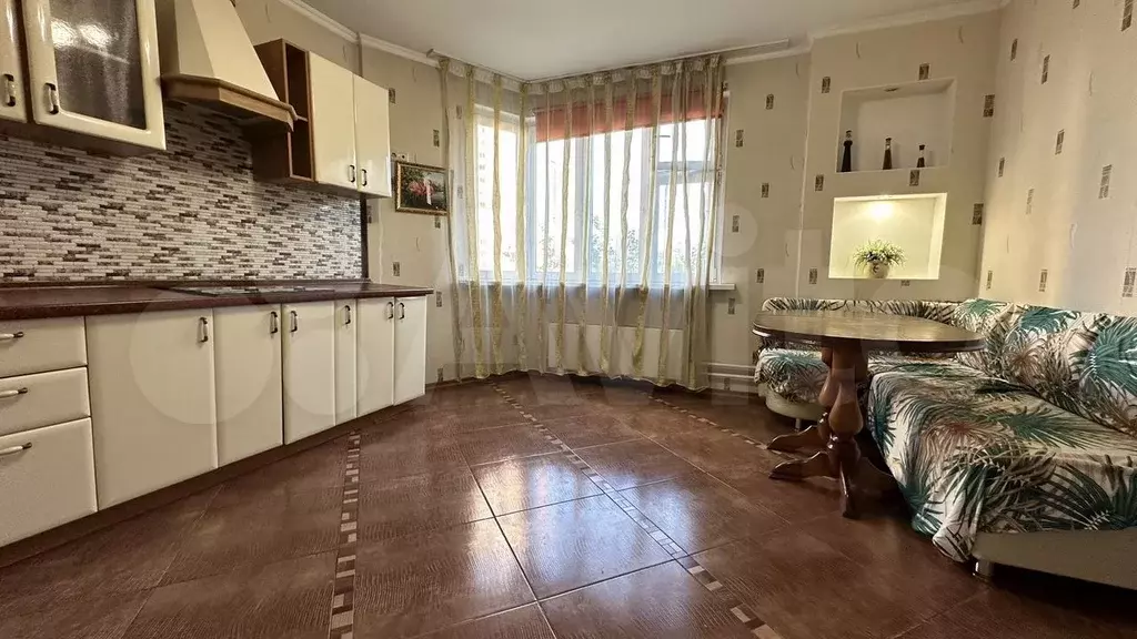 2-к. квартира, 98 м, 2/25 эт. - Фото 1