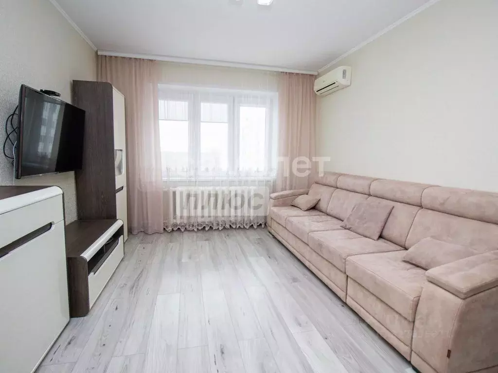 2-к кв. Ульяновская область, Ульяновск ул. Нахимова, 23 (62.8 м) - Фото 1