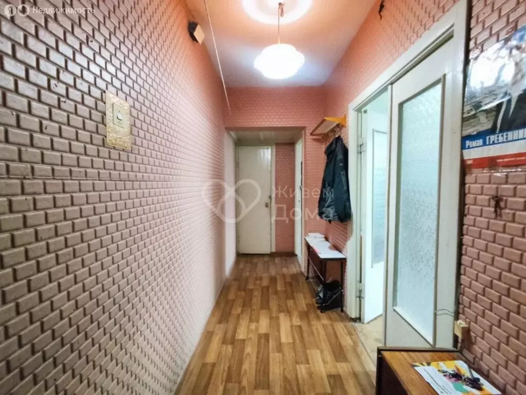 2-комнатная квартира: Волгоград, район Семь Ветров, бульвар 30-летия ... - Фото 1