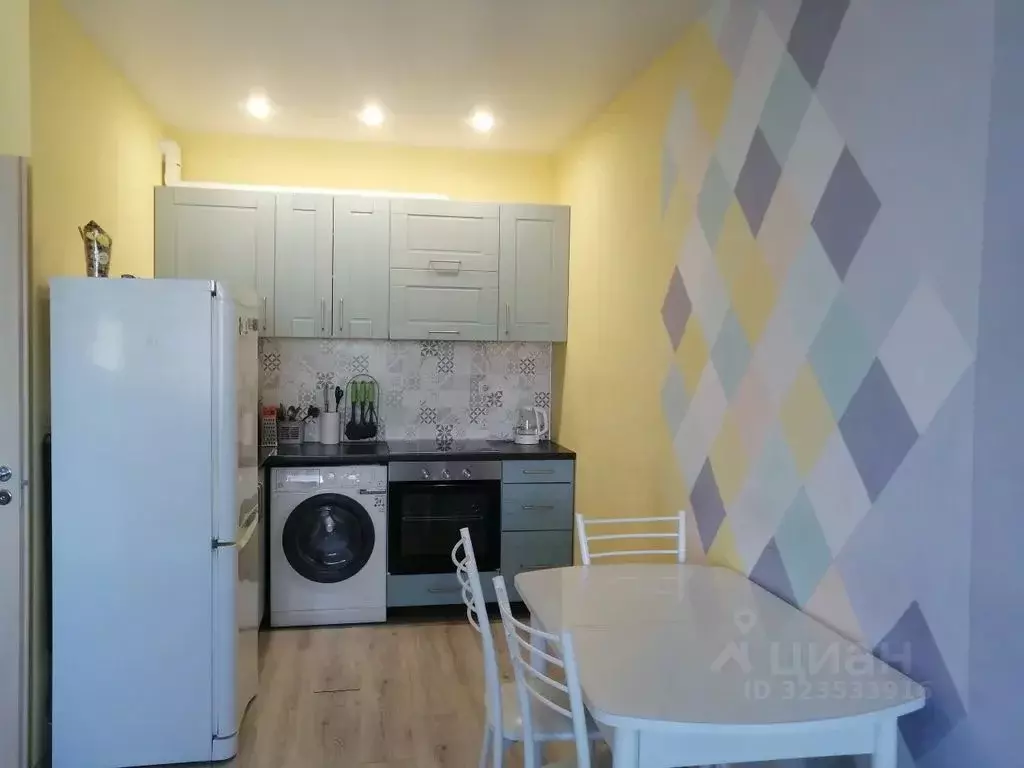 2-к кв. Карелия, Петрозаводск бул. Интернационалистов, 8 (42.0 м) - Фото 1