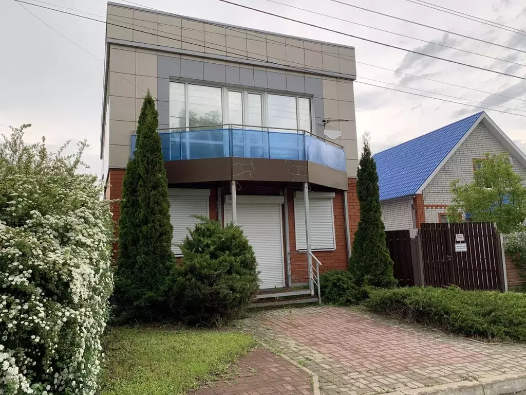 Дом в Белгородская область, Белгород ул. Имени Героя Советского Союза ... - Фото 1
