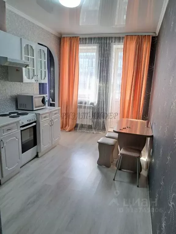 1-к кв. Алтай, Горно-Алтайск Советская ул., 7/2 (40.0 м) - Фото 1