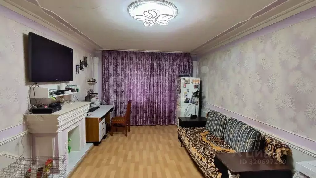 3-к кв. Вологодская область, Череповец Ленинградская ул., 50 (70.0 м) - Фото 1