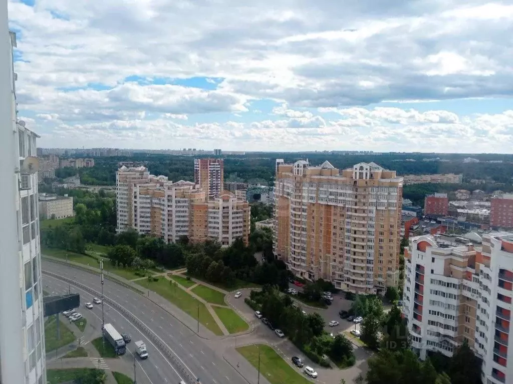 2-к кв. Московская область, Химки Молодежная ул., 64 (62.0 м) - Фото 1