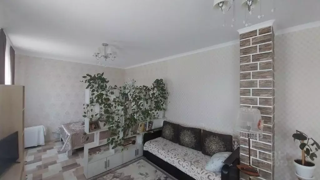 Дом в Крым, Сакский район, Вересаевское с/пос, с. Глинка ул. Садовая, ... - Фото 2