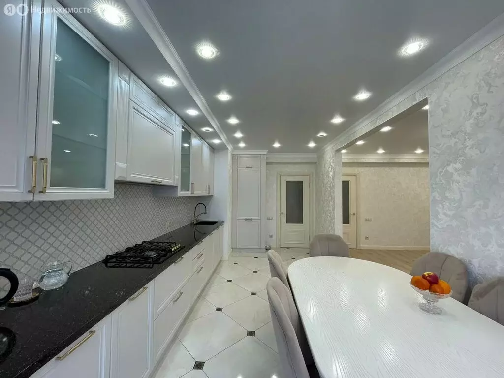 6-комнатная квартира: Владикавказ, улица Шамиля Джикаева, 3А (160 м) - Фото 2