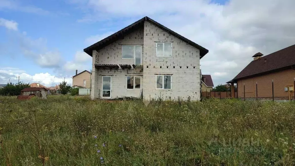 Дом в Белгородская область, Старый Оскол Научный центр-1 мкр,  (175 м) - Фото 0