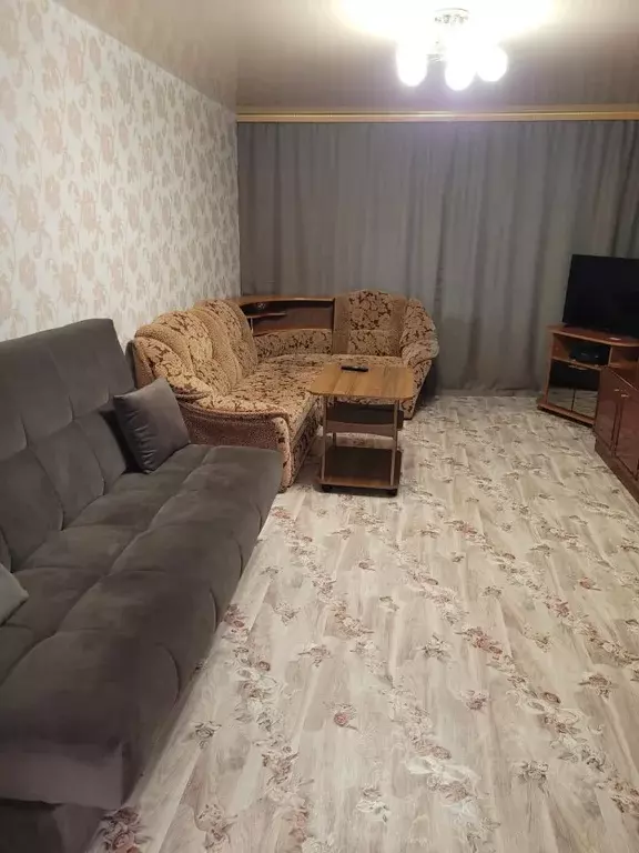 2-к кв. Свердловская область, Серов ул. Луначарского, 135 (45.0 м) - Фото 0