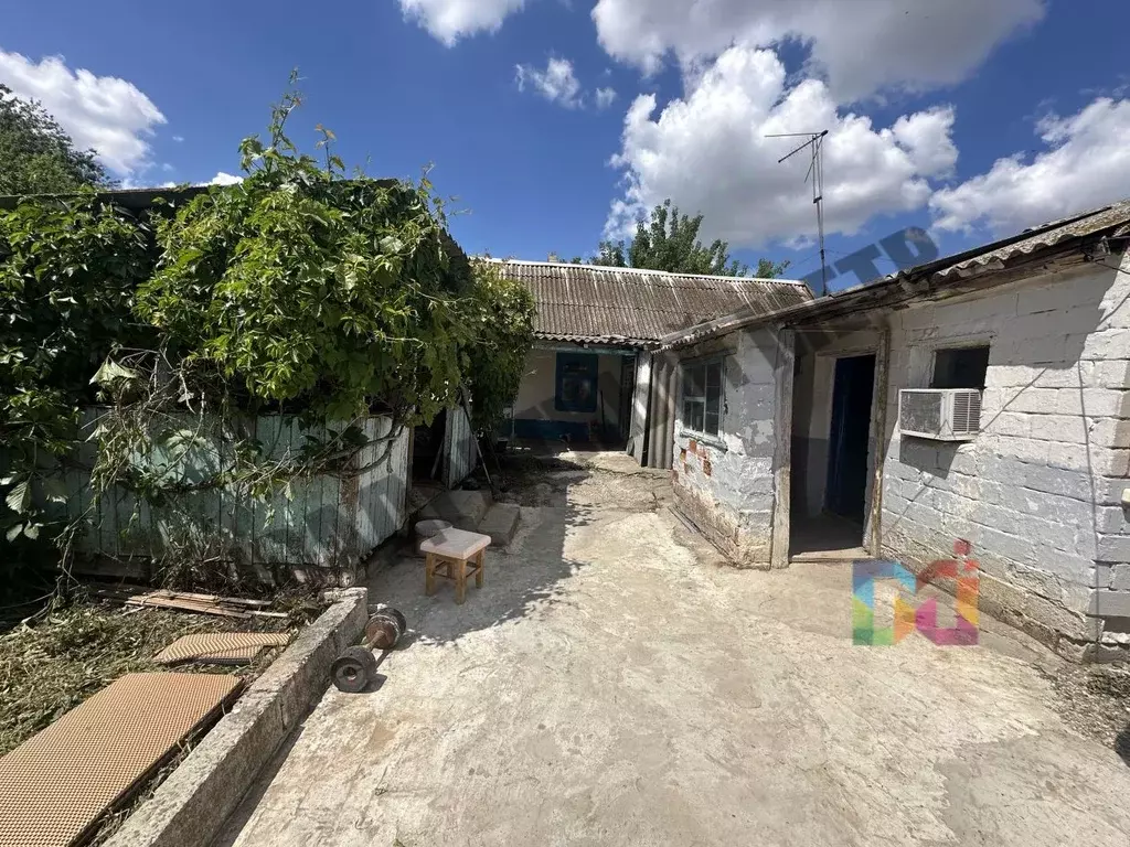 Дом в Калмыкия, Элиста Физкультурная ул., 20 (46 м) - Фото 0