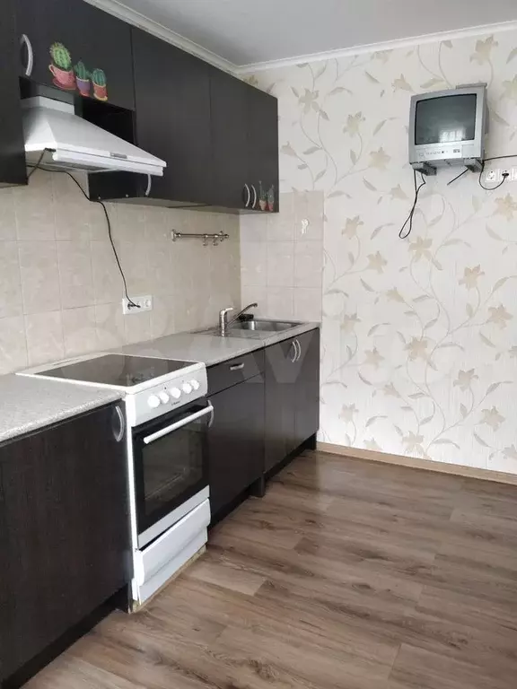 1-к. квартира, 42 м, 3/10 эт. - Фото 1