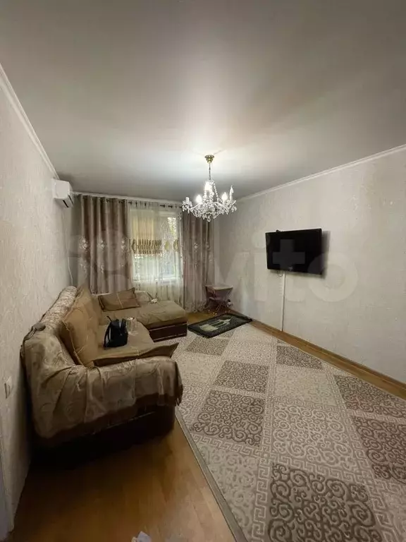 2-к. квартира, 40 м, 1/5 эт. - Фото 0