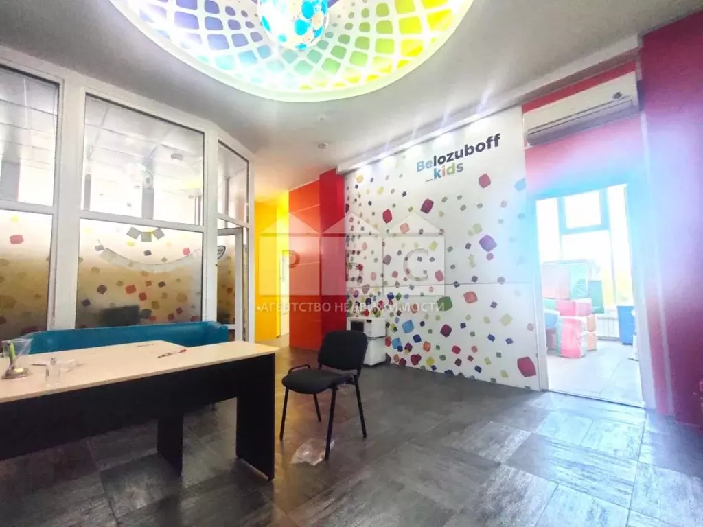 Помещение свободного назначения в Саратовская область, Саратов ул. ... - Фото 1