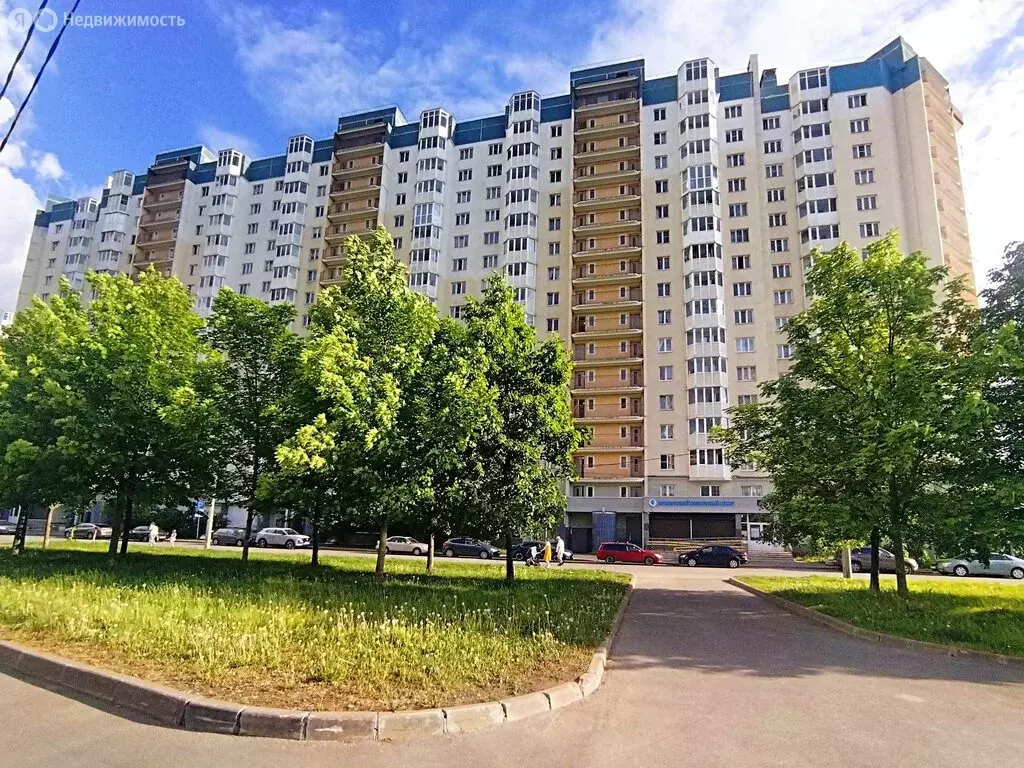 3-комнатная квартира: Санкт-Петербург, Богатырский проспект, 52к1 ... - Фото 0