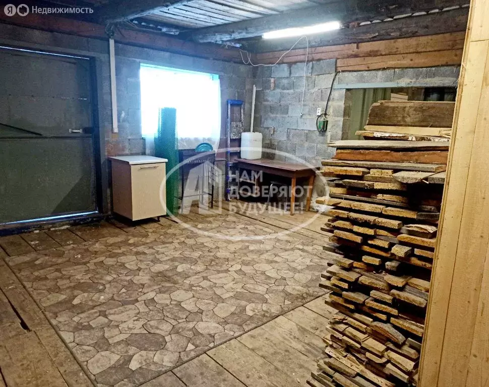 Дом в Пермский край, Лысьвенский муниципальный округ, посёлок ... - Фото 1