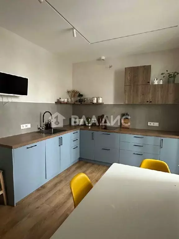 Продается 3-комнатная квартира - Фото 1