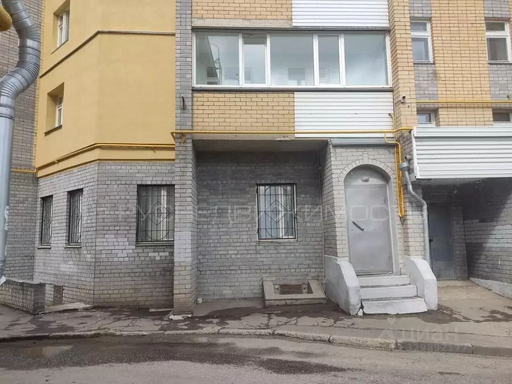 Помещение свободного назначения в Кировская область, Киров Октябрьский ... - Фото 1