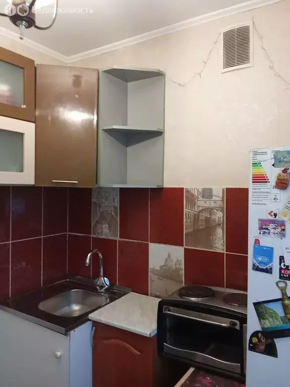 3-комнатная квартира: Барнаул, улица Чкалова, 30 (47.2 м) - Фото 2