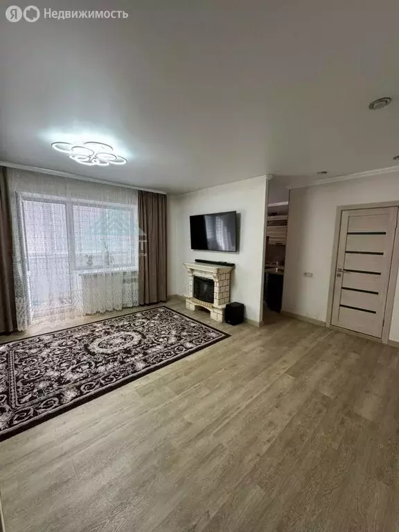 3-комнатная квартира: Абакан, улица Щетинкина, 63 (62 м) - Фото 1