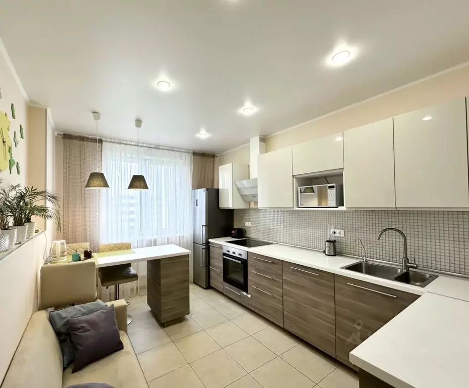 2-к кв. Татарстан, Казань ул. Алексея Козина, 3А (59.1 м) - Фото 0