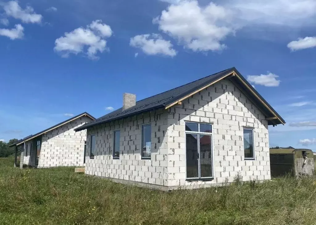 Дом в Калининградская область, Гурьевский муниципальный округ, пос. ... - Фото 0