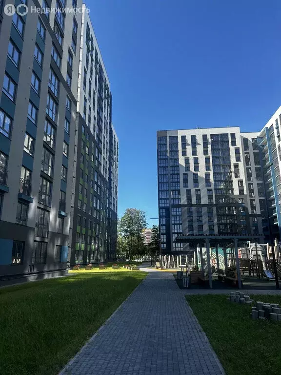 2-комнатная квартира: Калининград, Солдатская улица, 9к1 (95 м) - Фото 1