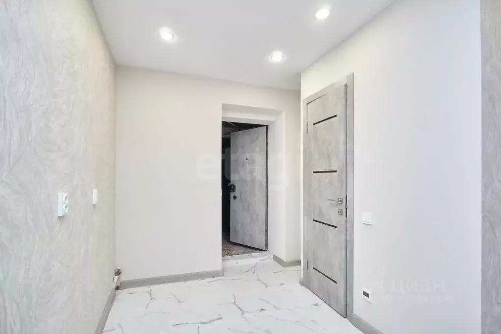 Студия Тюменская область, Тюмень Одесская ул., 20 (20.0 м) - Фото 0