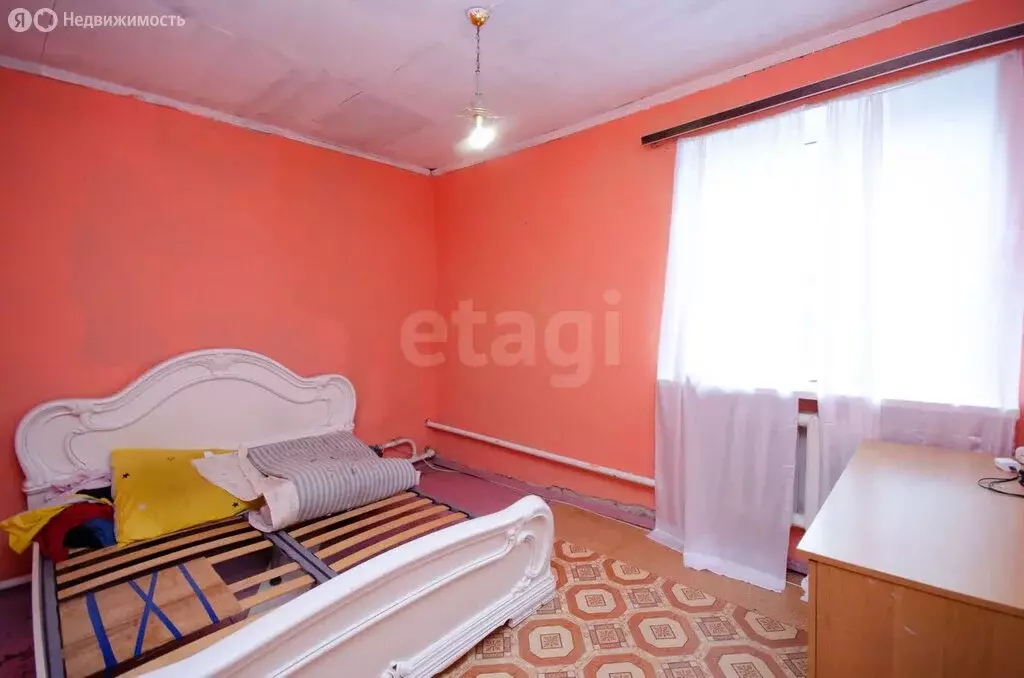 Дом в Ялуторовск, улица Пушкина, 17 (100 м) - Фото 1