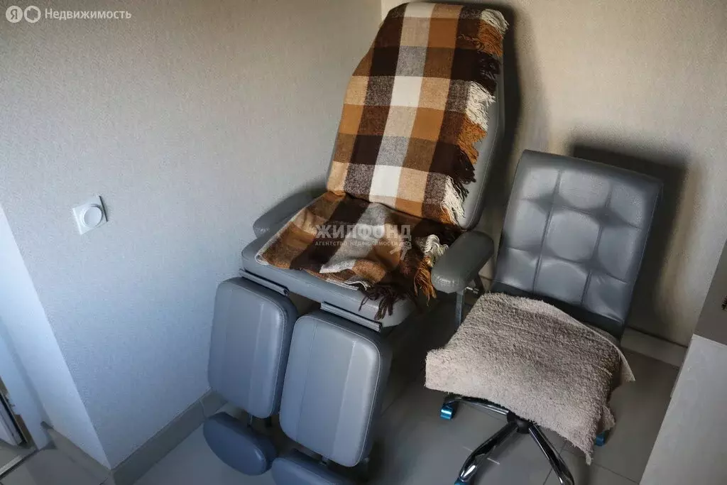 Торговая площадь (122 м) - Фото 1