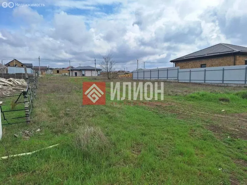 Участок в Мирное, улица Валерия Волкова, 24 (6 м) - Фото 1