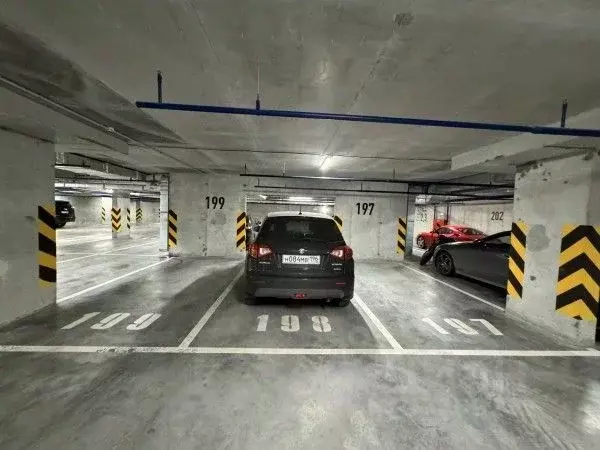 Гараж в Свердловская область, Екатеринбург ул. Азина, 31 (14 м) - Фото 1