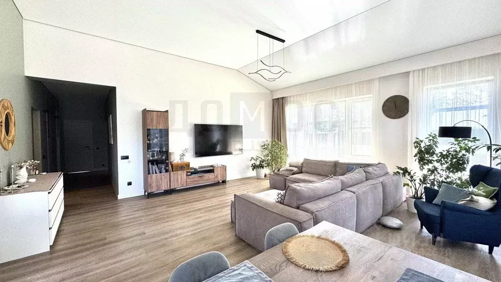 Коттедж в Свердловская область, Екатеринбург ул. Алексея Толстого (151 ... - Фото 1