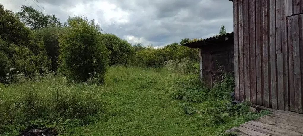 Участок в Новгородская область, Малая Вишера Октябрьская ул. (12.0 ... - Фото 0