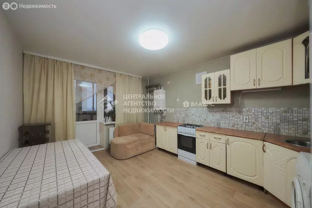 2-комнатная квартира: Семчино, Семчинская улица, 3 (51.5 м) - Фото 1