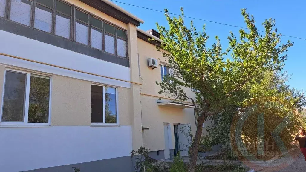 3-к кв. Крым, Сакский район, с. Воробьево ул. Полтавская, 14 (63.5 м) - Фото 1