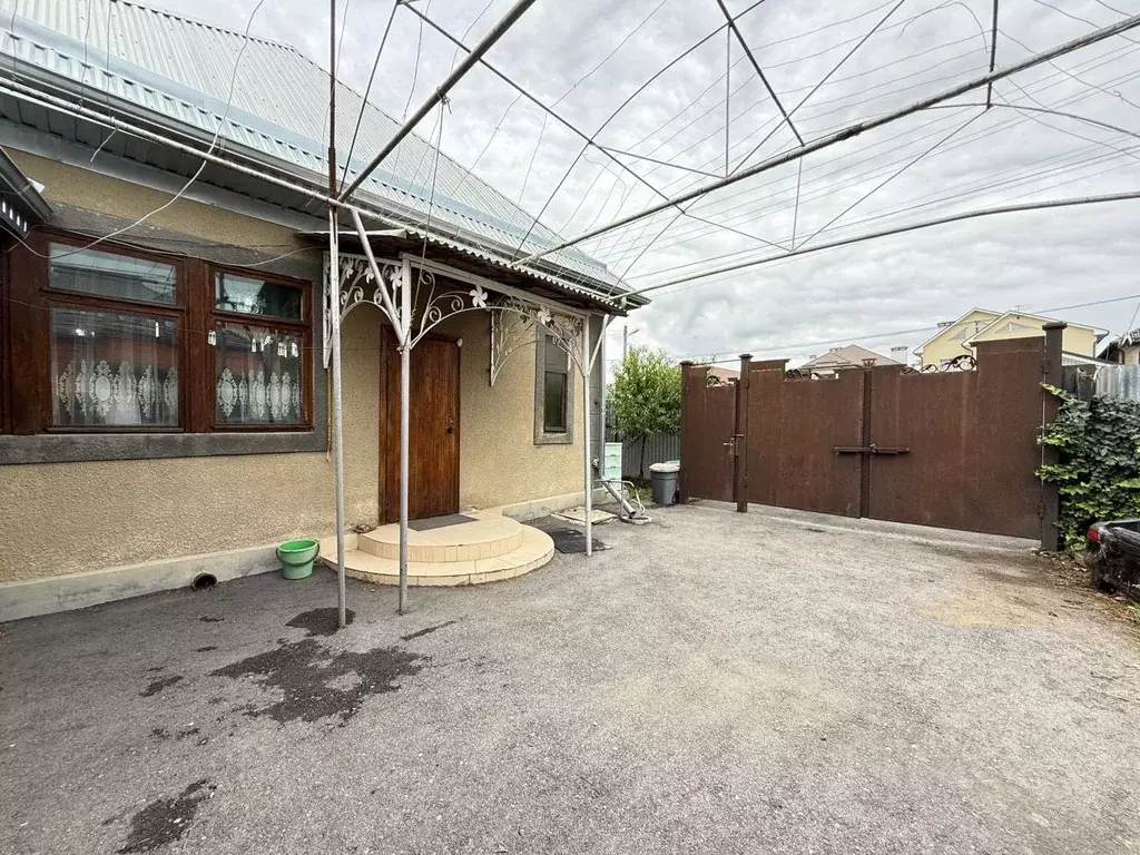 Дом в Кабардино-Балкария, Нальчик ул. Нахушева, 109 (55 м) - Фото 1