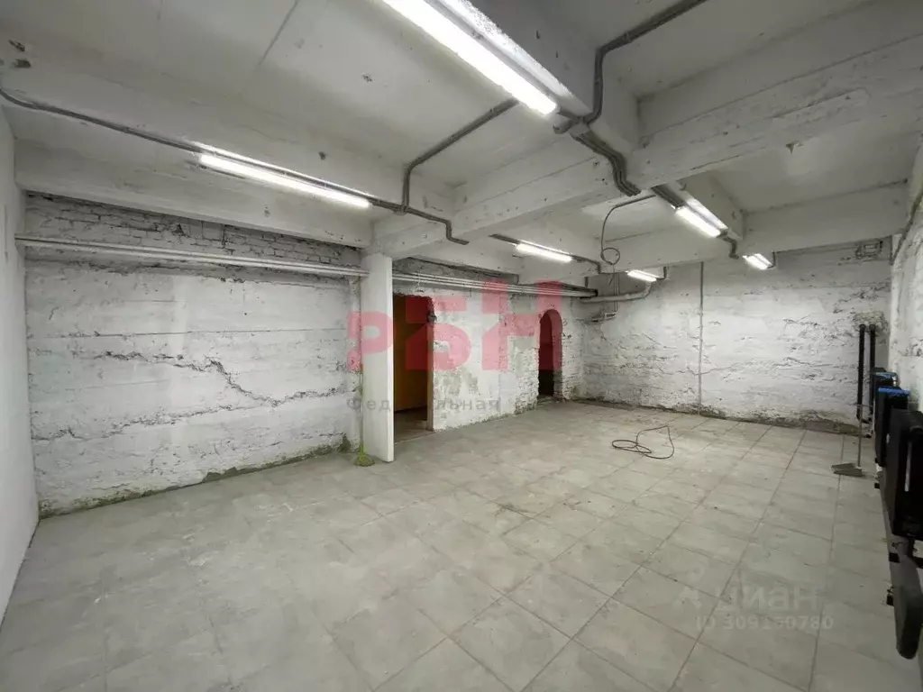 Торговая площадь в Курганская область, Курган ул. Ленина, 34 (66 м) - Фото 1