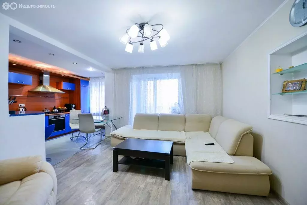 4-комнатная квартира: Хабаровск, Санитарная улица, 16 (98.7 м) - Фото 1