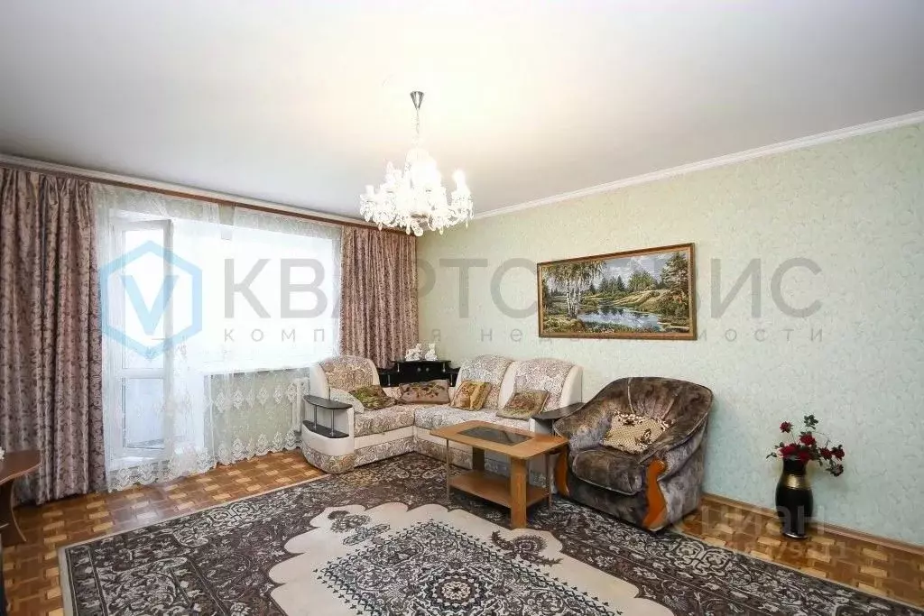 2-к кв. Омская область, Омск Омская ул., 117/2 (66.9 м) - Фото 0
