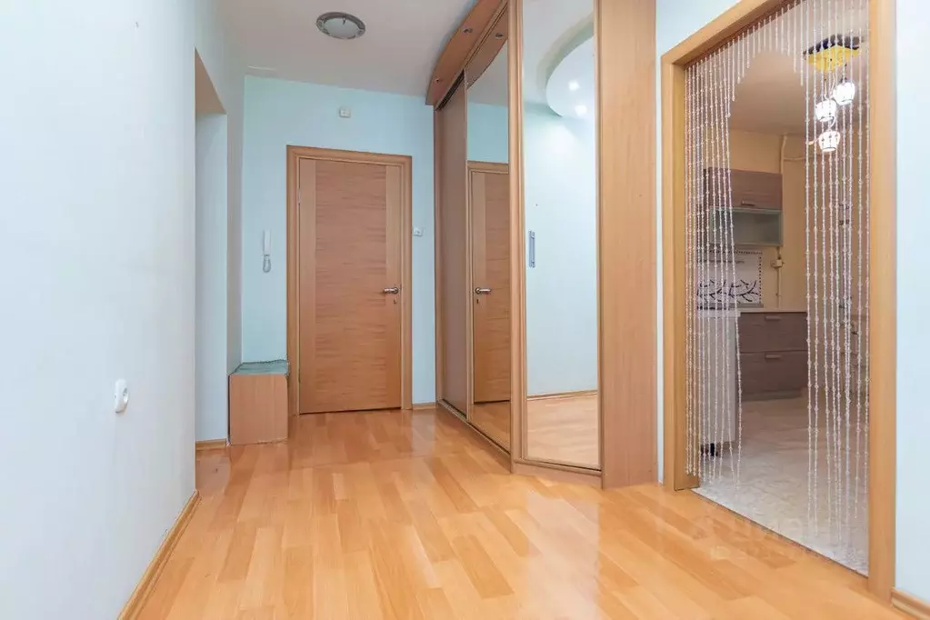 3-к кв. Омская область, Омск Заозерная ул., 17/1 (72.1 м) - Фото 2