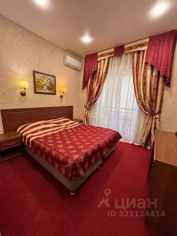 Комната Краснодарский край, Сочи Адлер жилрайон, ул. Аллейная, 14 - Фото 0