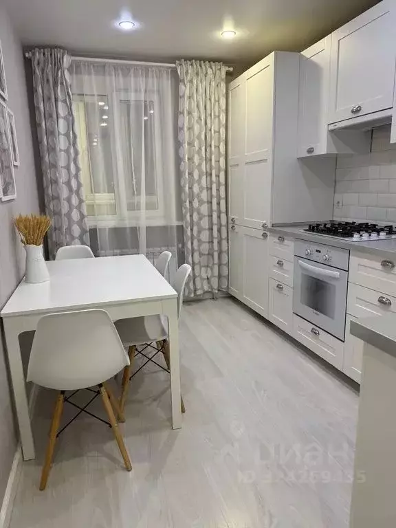 1-к кв. Татарстан, Казань ул. Максимова, 7/6 (40.0 м) - Фото 1