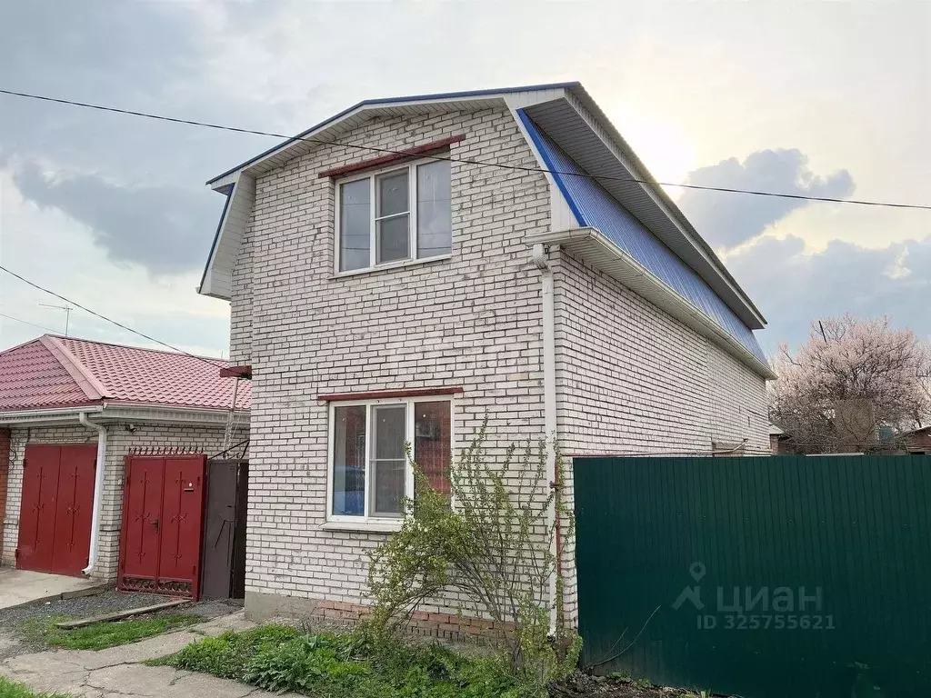 Дом в Ростовская область, Таганрог Разинская ул. (108 м) - Фото 1