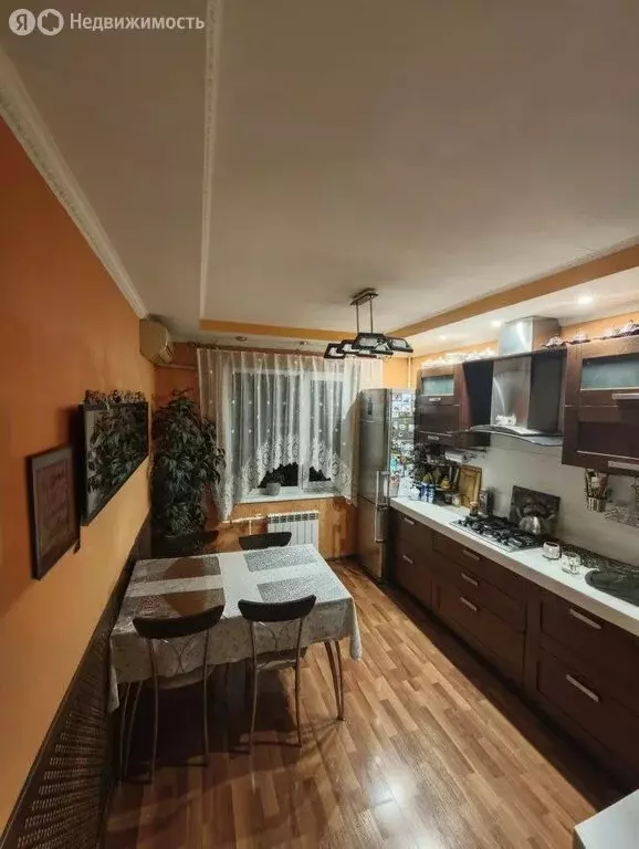 3-комнатная квартира: село Кулешовка, переулок Матросова, 8 (65.8 м) - Фото 1